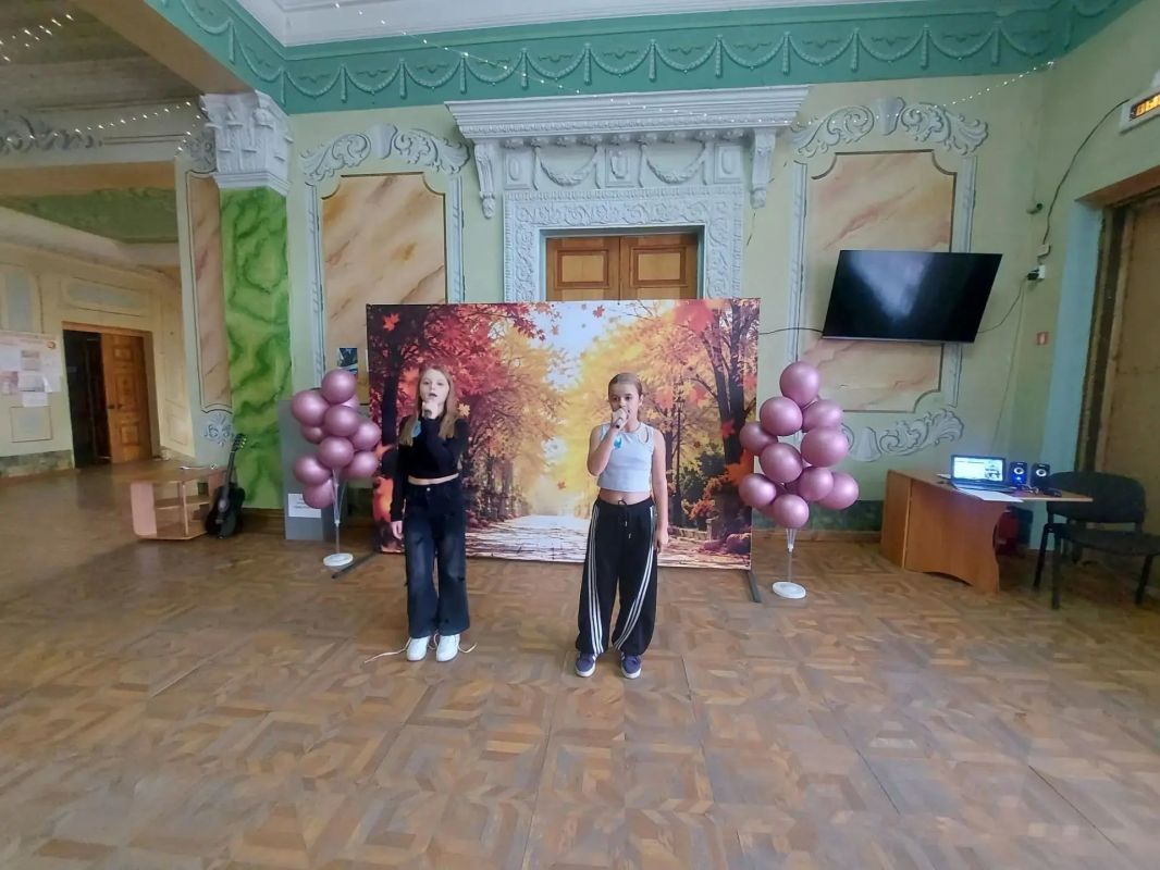 В Доме культуры им. Горького пгт Ясеновский состоялась творческая встреча «Международный день музыки»! В Доме культуры им. Горького пгт Ясеновский состоялась творческая встреча «Международный день музыки»!