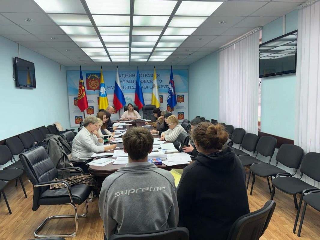 В Администрации Антрацитовского муниципального округа ЛНР состоялось очередное заседание комиссии по делам несовершеннолетних и защите их прав, на котором рассмотрено 21 административных дел, из них: В Администрации Антрацитовского муниципального округа ЛНР состоялось очередное заседание комиссии по делам несовершеннолетних и защите их прав, на котором рассмотрено 21 административных дел, из них: