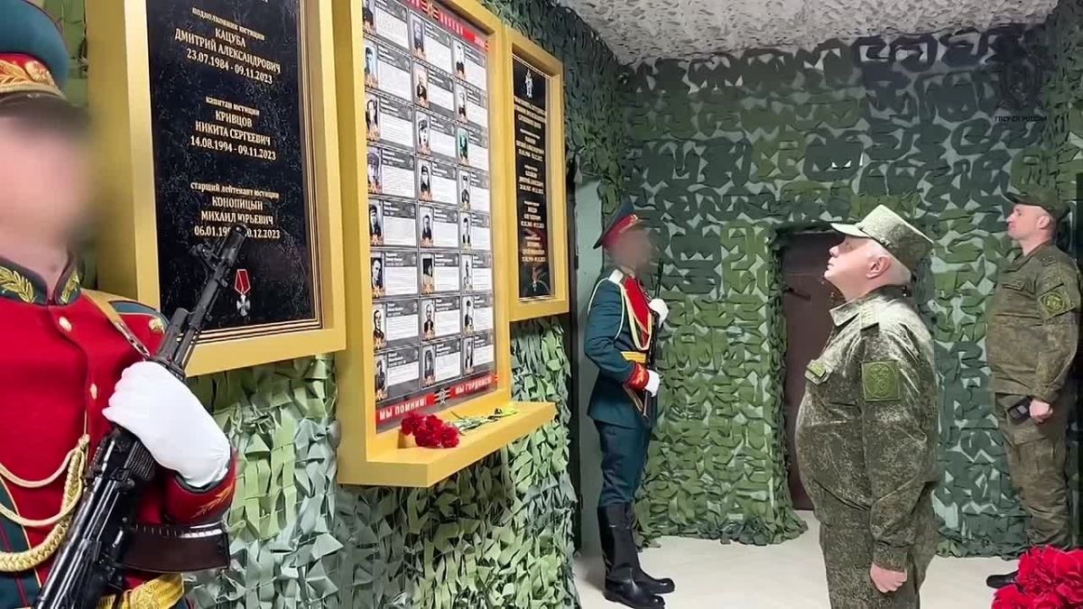 Заместитель Председателя СК России – руководитель ГВСУ Константин Корпусов посетил ЛНР с рабочим визитом