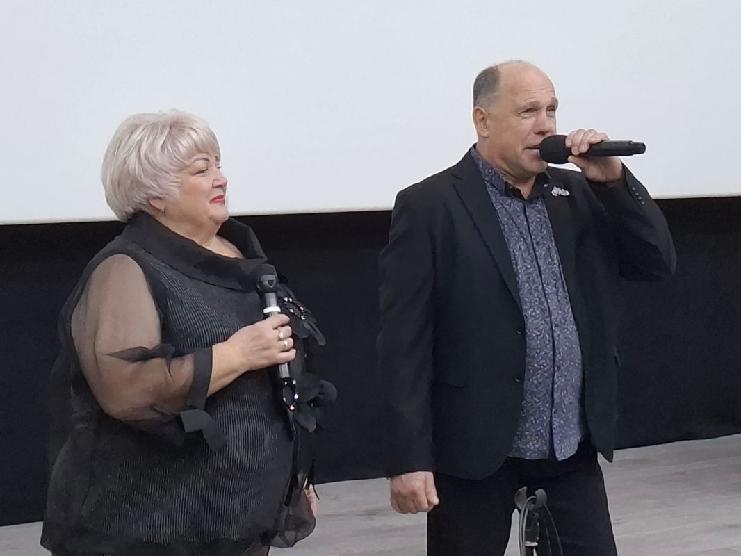 В Суходольске состоялся концерт ко Дню учителя В Суходольске состоялся концерт ко Дню учителя