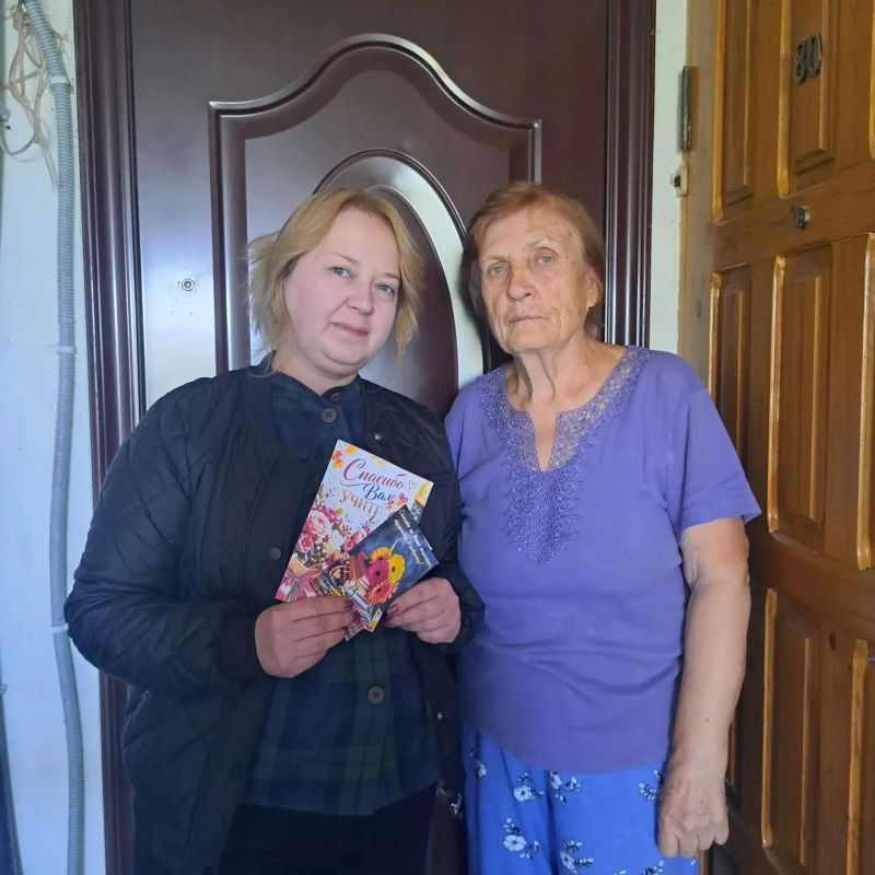 В Перевальске прошла акция «Примите наши поздравления!» В Перевальске прошла акция «Примите наши поздравления!»