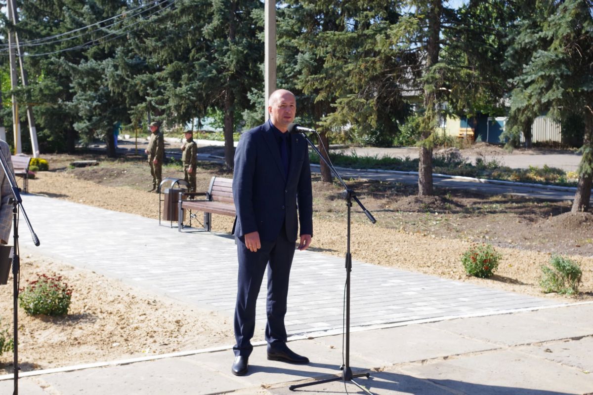 В селе Степовое торжественно открыли «Аллею памяти» В селе Степовое торжественно открыли «Аллею памяти»
