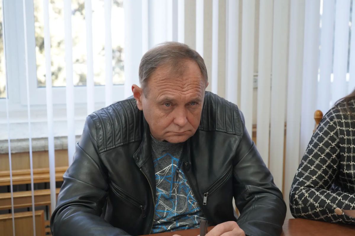 Игорь Ковальчук: На аппаратном совещании с руководителями подразделений Администрации, представителями Красноярского края и ведомств территории обсудили самые важные темы недели Игорь Ковальчук: На аппаратном совещании с руководителями подразделений Администрации, представителями Красноярского края и ведомств территории обсудили самые важные темы недели