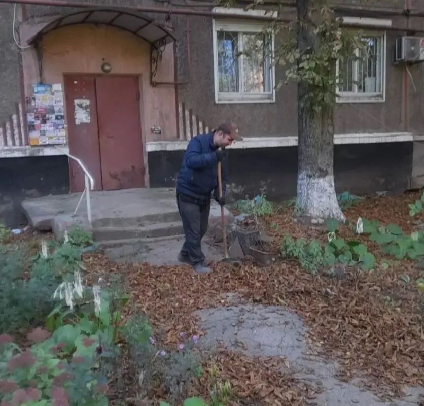 Коммунальными службами проведены работы на территории города Коммунальными службами проведены работы на территории города