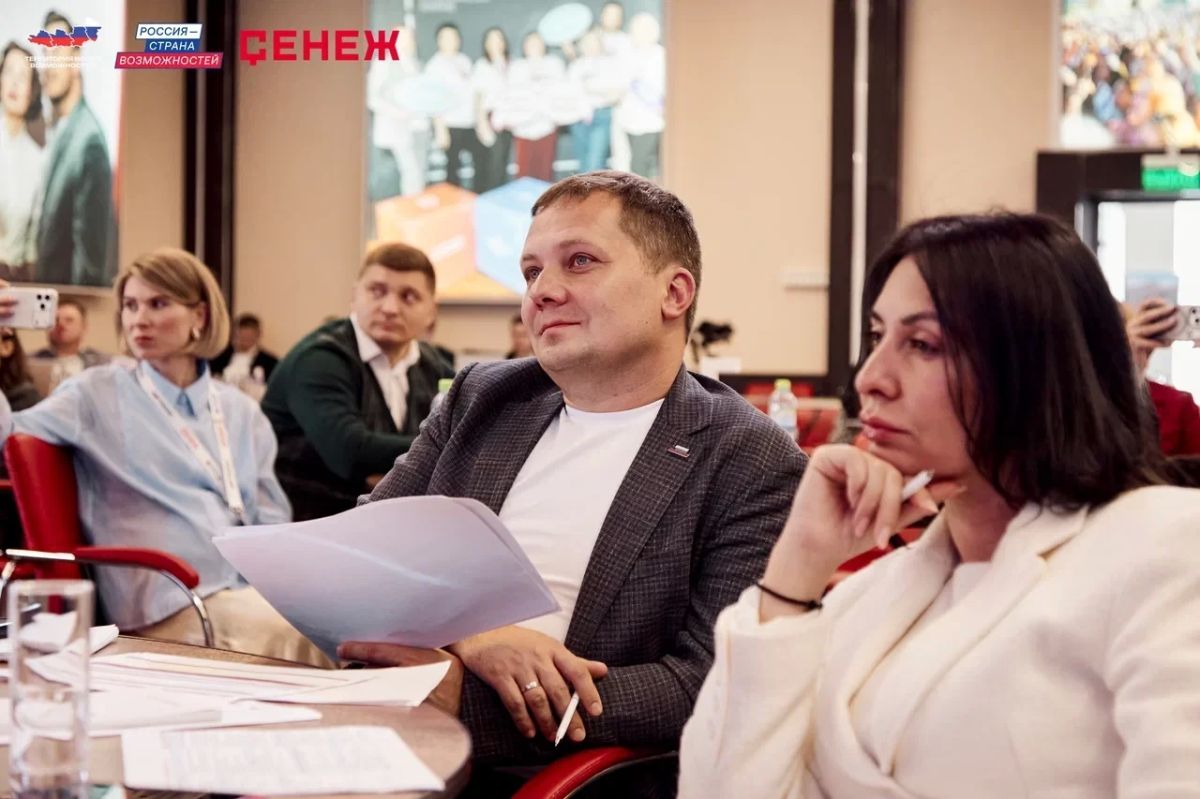 Леонид Пасечник: Продолжаем искать новые решения и современные подходы для эффективного развития республики Леонид Пасечник: Продолжаем искать новые решения и современные подходы для эффективного развития республики