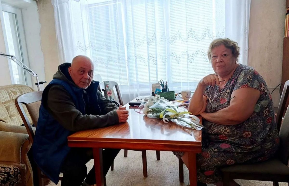 Признание и благодарность: северодонецкие единороссы чествовали учителей и ветеранов педагогики Признание и благодарность: северодонецкие единороссы чествовали учителей и ветеранов педагогики