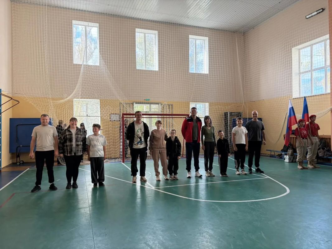 3 октября в Беловодском муниципальном округе состоялся муниципальный этап физкультурного мероприятия «Мама, папа, я — спортивная семья!»