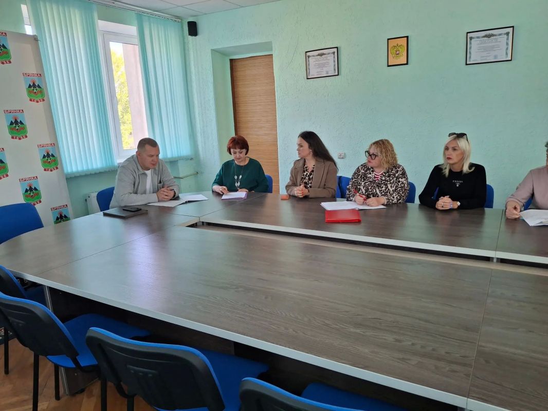 В Администрации города Брянка состоялось заседание межведомственной комиссии по вопросам предоставления государственной социальной помощи на основе социального контракта В Администрации города Брянка состоялось заседание межведомственной комиссии по вопросам предоставления государственной социальной помощи на основе социального контракта
