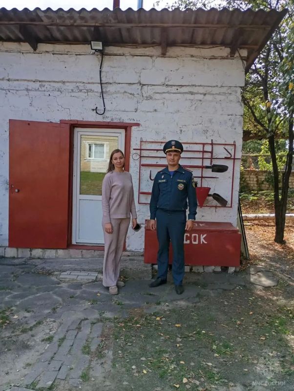 Сотрудники МЧС России на страже пожарной безопасности учебных заведений и медучреждений Сотрудники МЧС России на страже пожарной безопасности учебных заведений и медучреждений