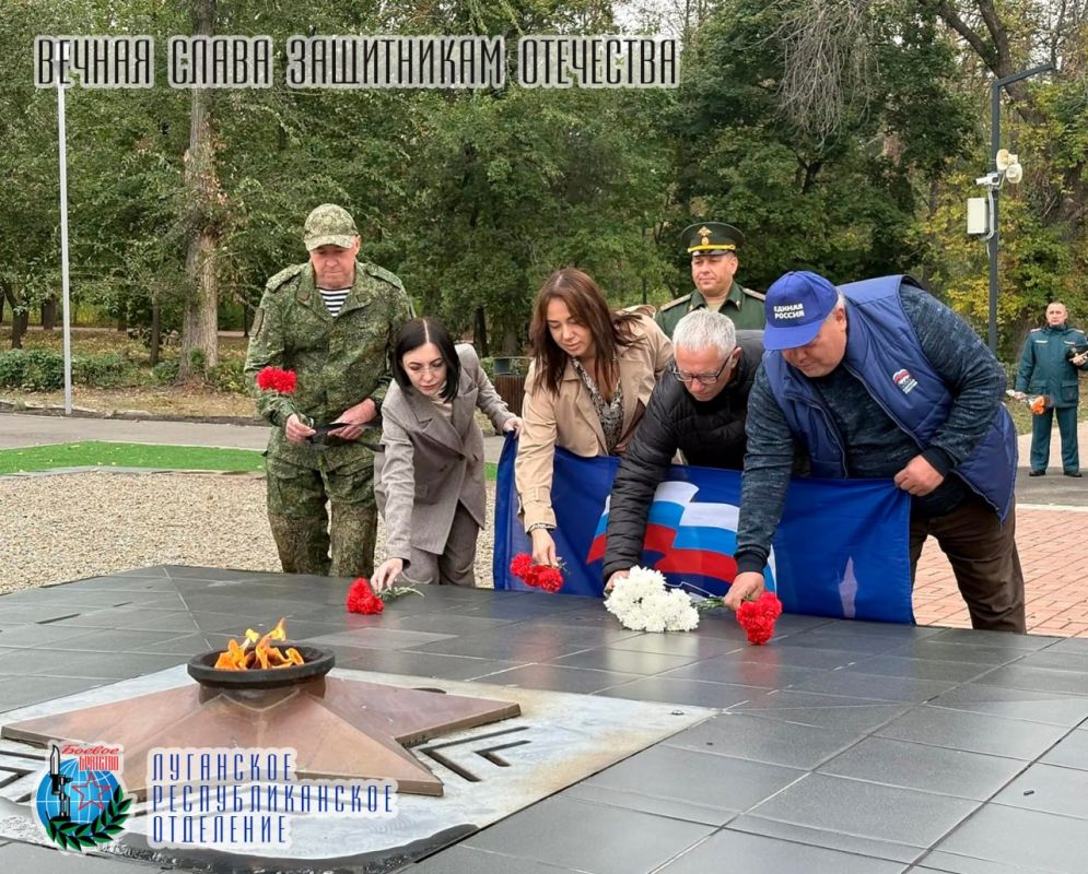 30 сентября, в День воссоединения Луганской и Донецкой Народных Республик, Херсонской и Запорожской областей с Российской Федерацией, на площади Героев Великой Отечественной войны в Красном Луче состоялась торжественная... 30 сентября, в День воссоединения Луганской и Донецкой Народных Республик, Херсонской и Запорожской областей с Российской Федерацией, на площади Героев Великой Отечественной войны в Красном Луче состоялась торжественная...