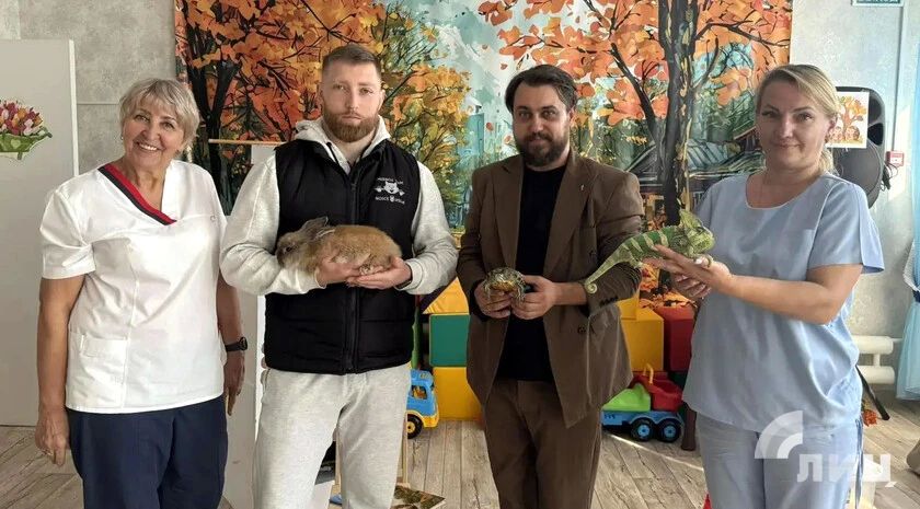 Православная молодежь Луганска устроила шоу иллюзий для детей с особенностями
