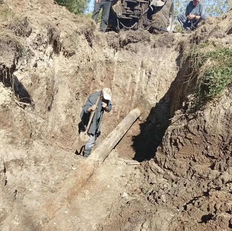 В рамках подготовки к осеннезимнему периоду специалисты Стахановского департамента заменили аварийный участок напорного коллектора В рамках подготовки к осеннезимнему периоду специалисты Стахановского департамента заменили аварийный участок напорного коллектора