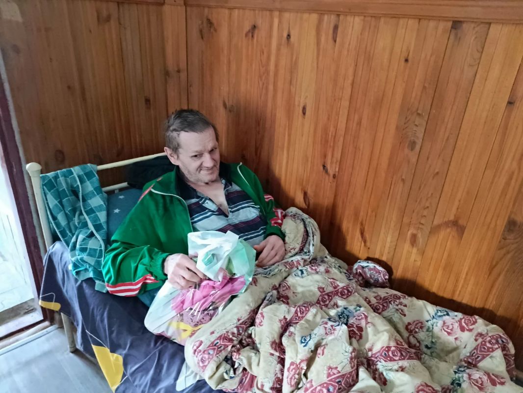 В рамках декады, приуроченной ко Дню пожилого человека, сотрудники отдела по ОЖД пгт Городище, с. Малоивановка с гостевым визитом посетили постояльцев дома престарелых при Храме Успения Пресвятыя Богородицы пгт Городище В рамках декады, приуроченной ко Дню пожилого человека, сотрудники отдела по ОЖД пгт Городище, с. Малоивановка с гостевым визитом посетили постояльцев дома престарелых при Храме Успения Пресвятыя Богородицы пгт Городище