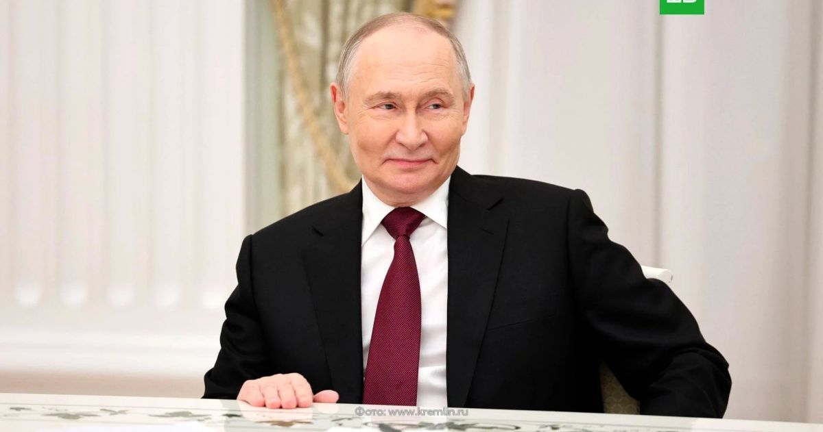 Сегодня свой день рождения отмечает Президент Российской Федерации Владимир Владимирович Путин!