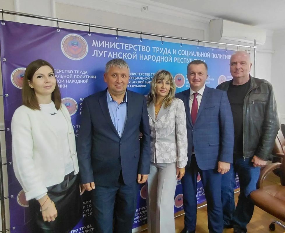 Службы охраны труда Администрации города Луганска приняли участие в онлайн-тестировании Службы охраны труда Администрации города Луганска приняли участие в онлайн-тестировании