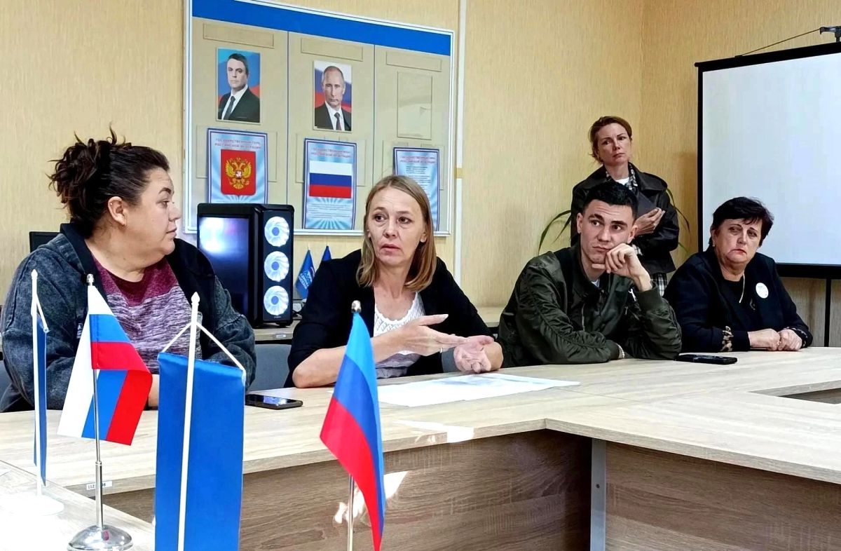 В Новоайдаре обсудили возможности для открытия своего дела участниками СВО В Новоайдаре обсудили возможности для открытия своего дела участниками СВО