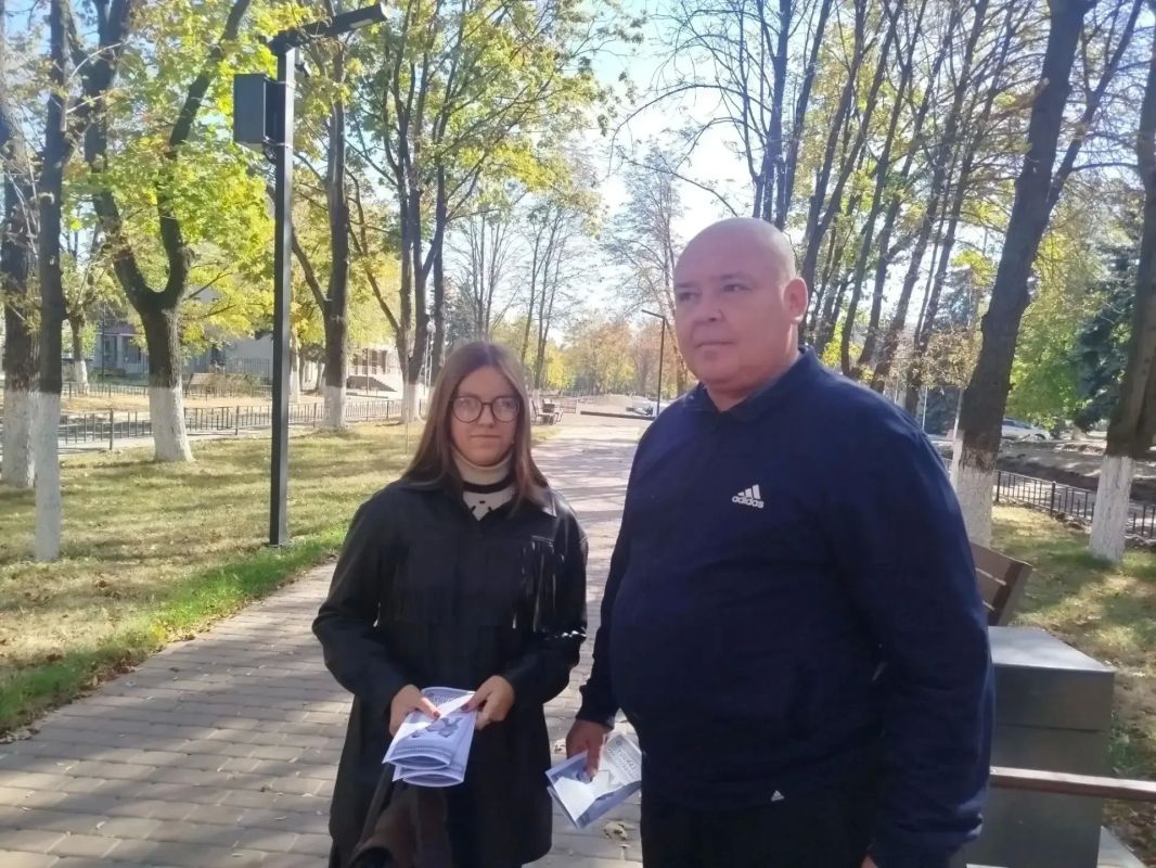 «Вместе против вирусов: в Ровеньках прошла профилактическая акция» «Вместе против вирусов: в Ровеньках прошла профилактическая акция»