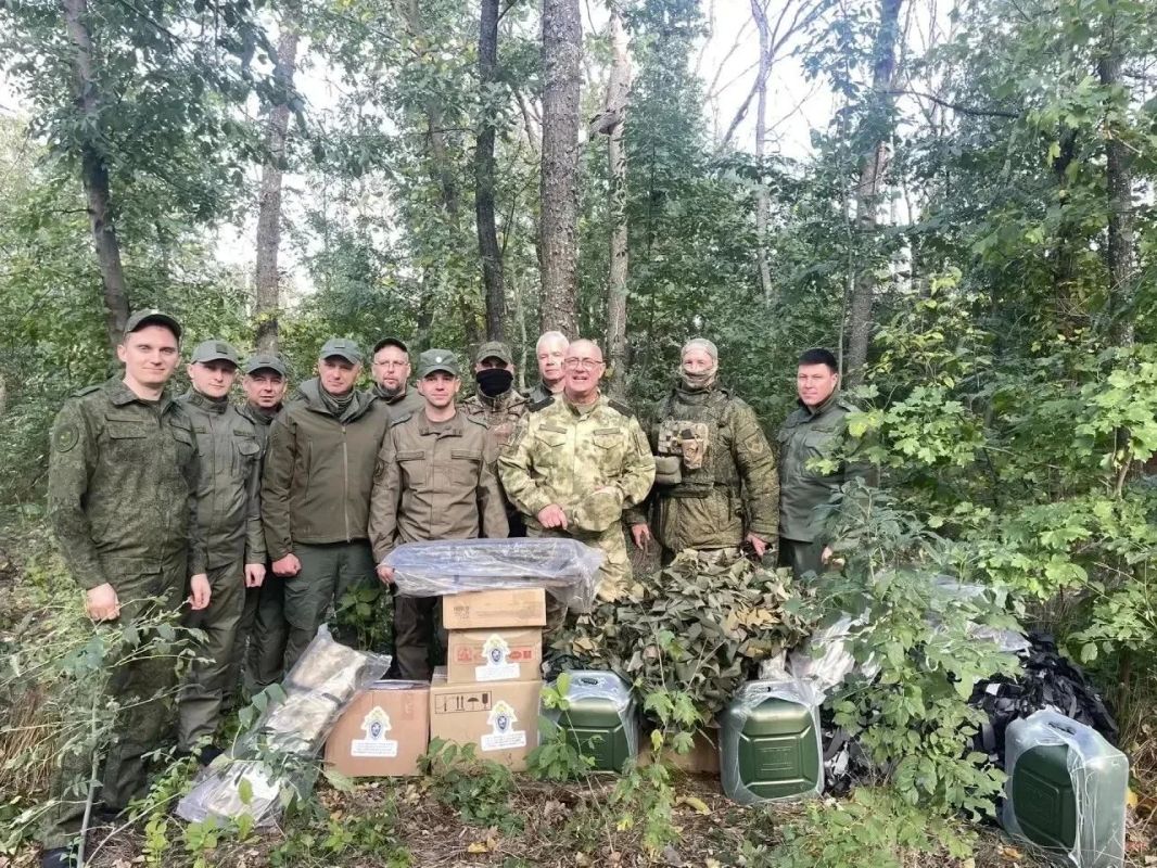 В рамках рабочей поездки в Луганскую Народную Республику офицеры Следственного комитета России провели ряд гуманитарных миссий