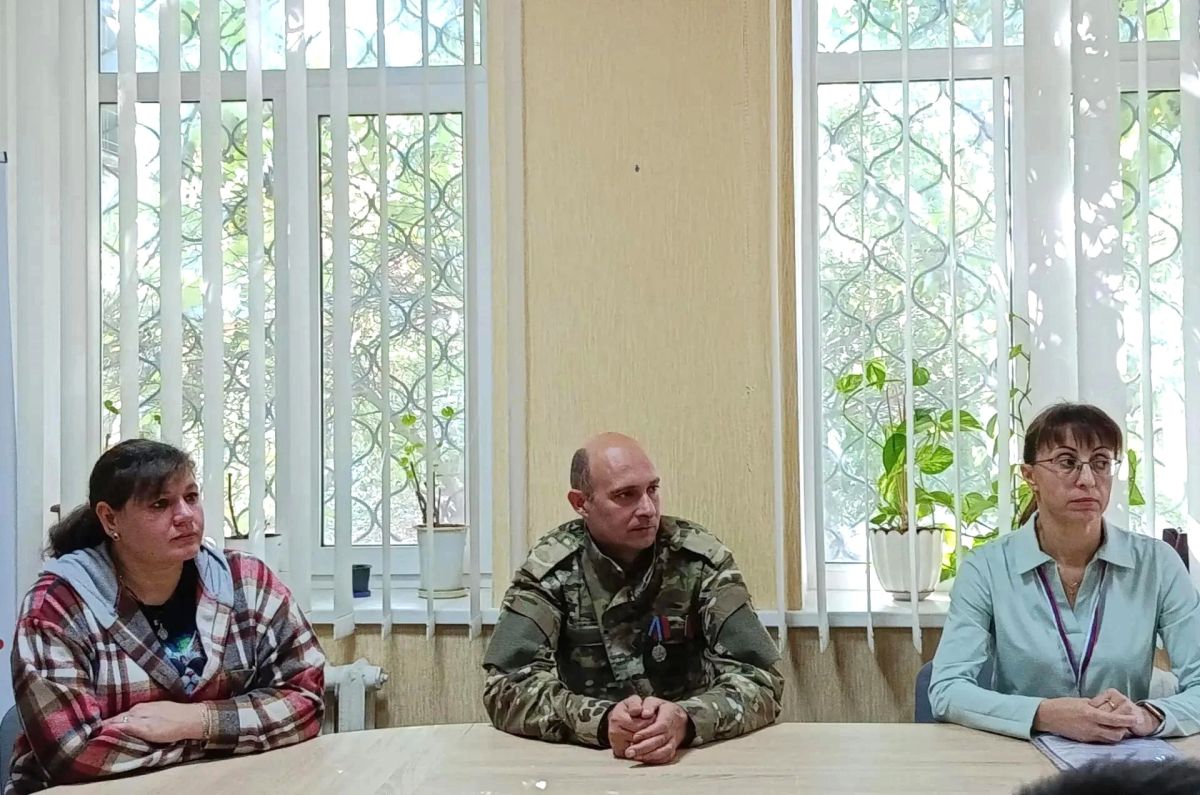 В Новоайдаре обсудили возможности для открытия своего дела участниками СВО В Новоайдаре обсудили возможности для открытия своего дела участниками СВО
