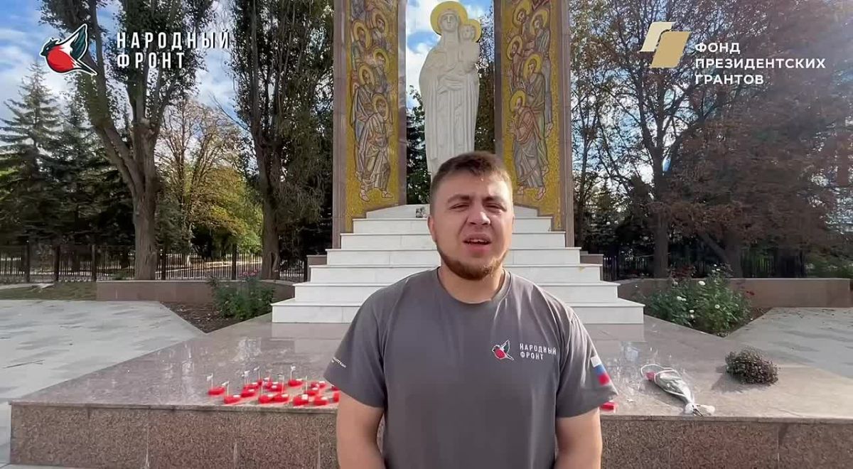 В честь дня рождения Президента Владимира Путина команда Молодёжки Народного фронта присоединилась к акции добрых дел и помогла местному храму во имя Пресвятой Богородицы, в честь иконы Её, именуемой «Умиление»