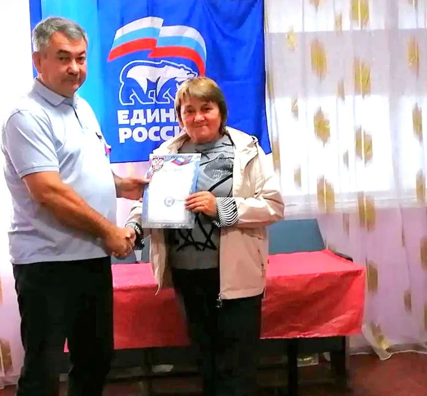 В селе Литвиновка Беловодского округа на базе первичного отделения партии Единой России № 6 состоялось спортивное мероприятие, приуроченное ко дню рождения Президента России Владимира Путина В селе Литвиновка Беловодского округа на базе первичного отделения партии Единой России № 6 состоялось спортивное мероприятие, приуроченное ко дню рождения Президента России Владимира Путина