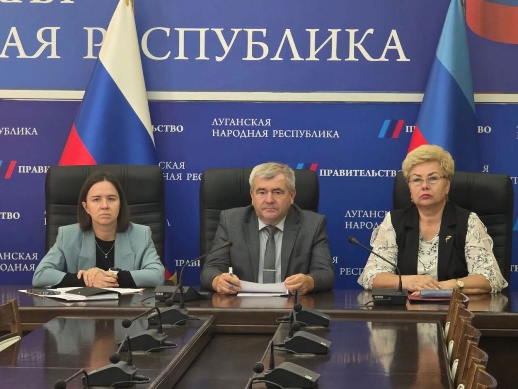 Ольга Бас: Приняла участие в совещании Совета Федерации, которое прошло в формате видеоконференцсвязи