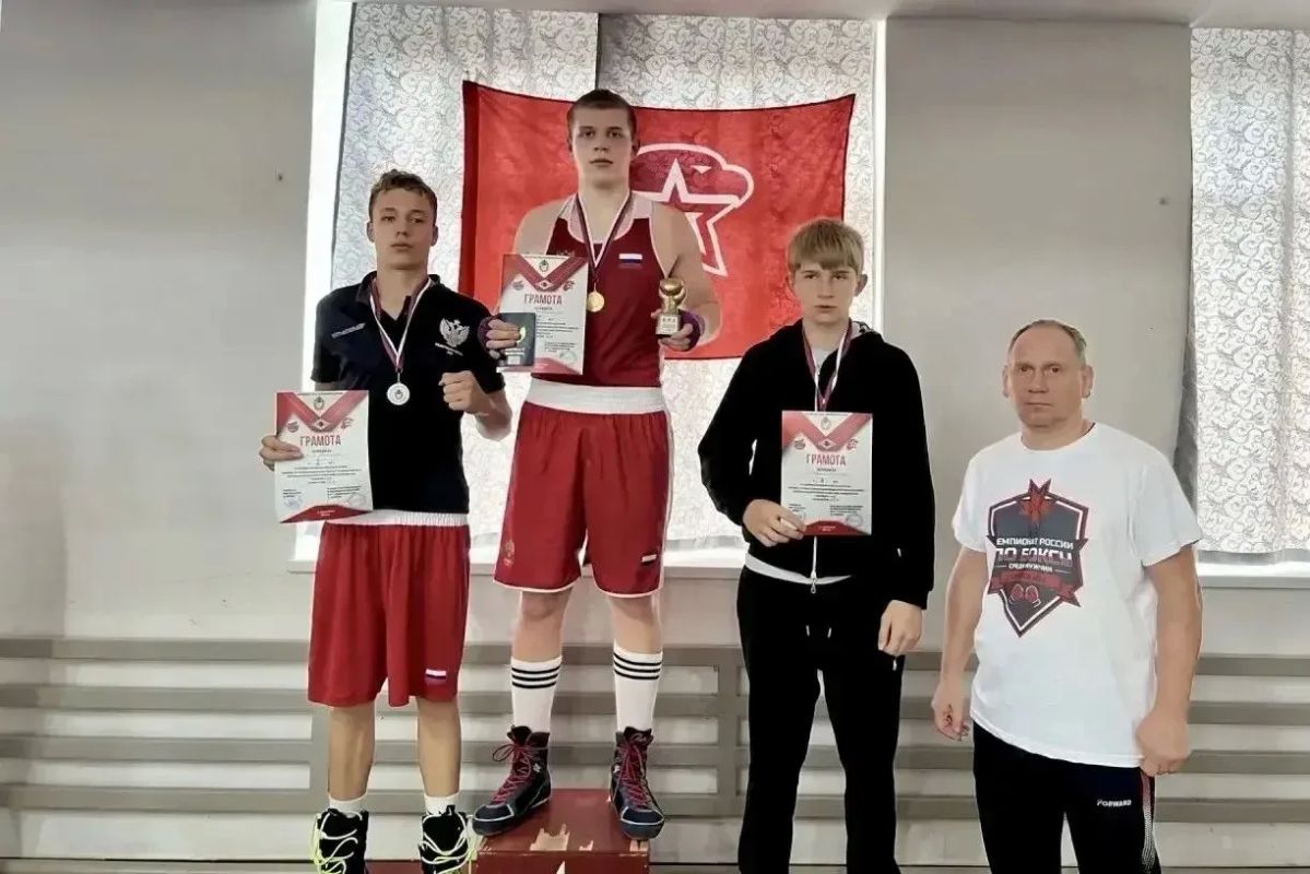 АЛЧЕВСКИЕ СПОРТСМЕНЫ — В ЧИСЛЕ ЛУЧШИХ НА ВСЕРОССИЙСКИХ И МЕЖДУНАРОДНЫХ СОРЕВНОВАНИЯХ АЛЧЕВСКИЕ СПОРТСМЕНЫ — В ЧИСЛЕ ЛУЧШИХ НА ВСЕРОССИЙСКИХ И МЕЖДУНАРОДНЫХ СОРЕВНОВАНИЯХ