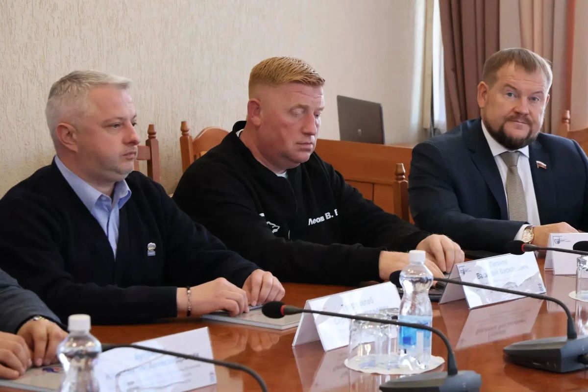 Сегодня провели круглый стол «Вместе сильнее: партнерство НКО, власти и бизнеса в поддержке участников СВО» Сегодня провели круглый стол «Вместе сильнее: партнерство НКО, власти и бизнеса в поддержке участников СВО»