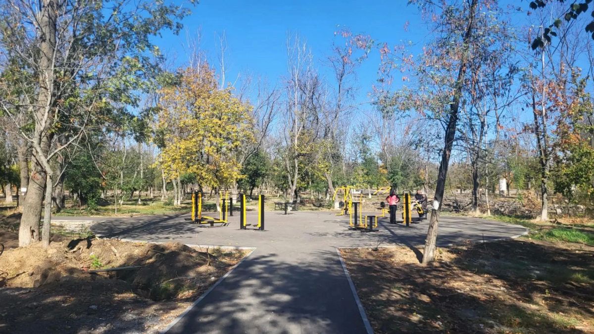 Благодаря обратной связи по QR-коду разъясняем вопросы благоустройства Краснодонского парка Благодаря обратной связи по QR-коду разъясняем вопросы благоустройства Краснодонского парка