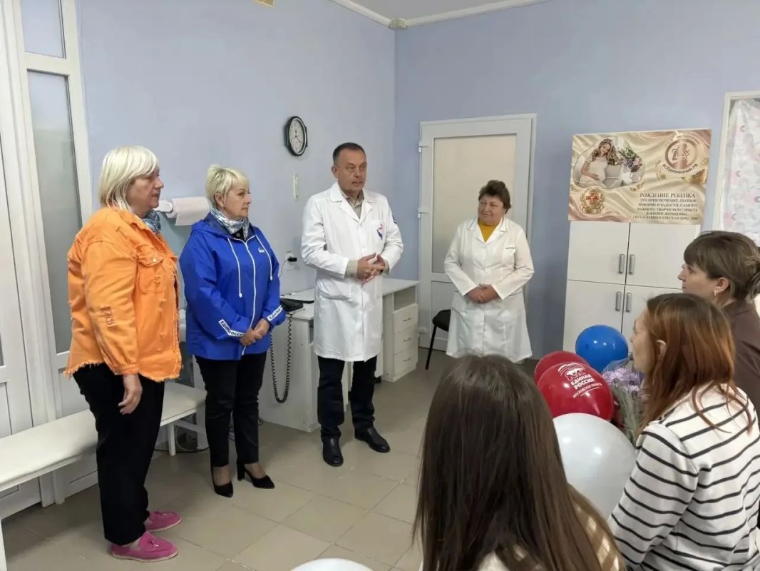 В Славяносербской ЦРБ отметили Всероссийский день беременных В Славяносербской ЦРБ отметили Всероссийский день беременных