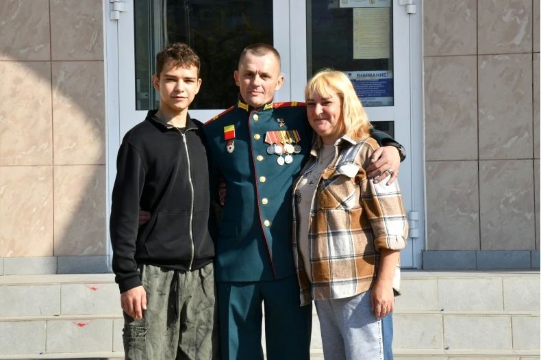 Герой России Евгений Зловодухин: «А я списываться и не хочу…» Герой России Евгений Зловодухин: «А я списываться и не хочу…»