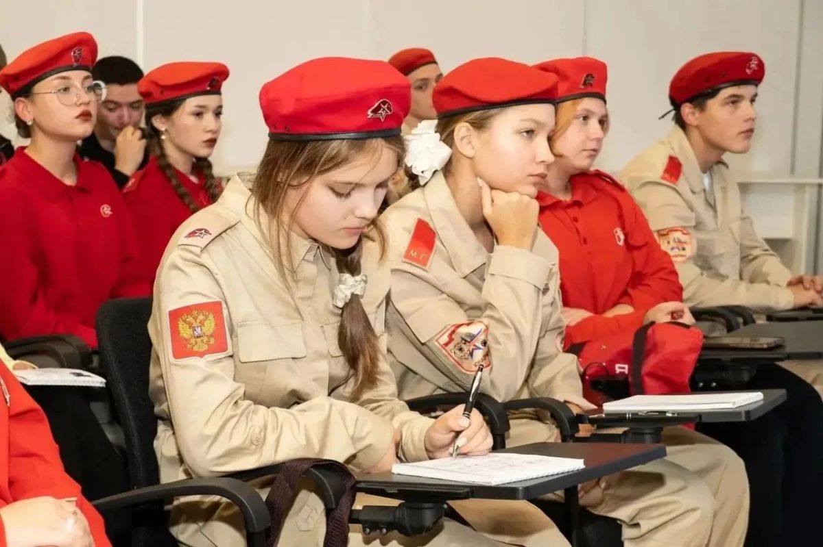 В Луганске завершился образовательный интенсив «Добровольчество ЛНР: региональное сообщество и социально значимые инициативы» В Луганске завершился образовательный интенсив «Добровольчество ЛНР: региональное сообщество и социально значимые инициативы»