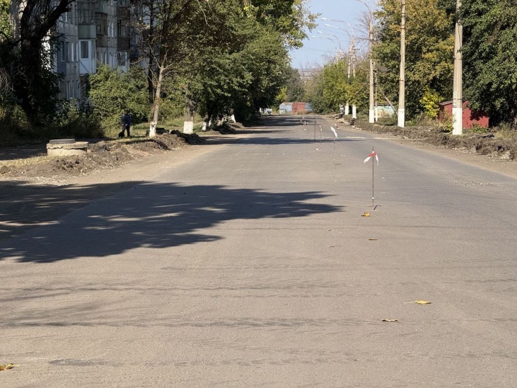 Улицу Земнухова г. Молодогвардейска готовят к обновлению дорожного покрытия Улицу Земнухова г. Молодогвардейска готовят к обновлению дорожного покрытия