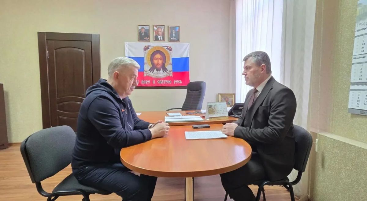 Виктор Водолацкий: Сегодня провёл рабочую встречу с руководителем Управления Росреестра по Луганской Народной Республике Денисом Игоревичем Гедзеруком