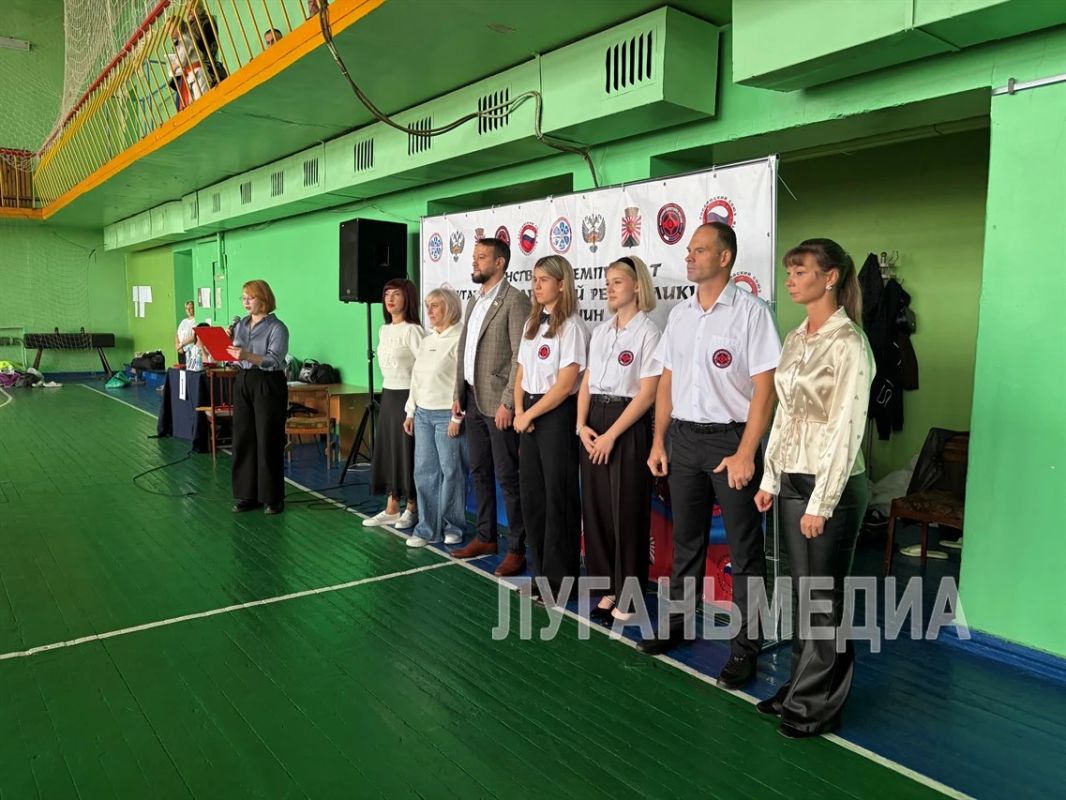 В Краснолучском Дворце спорта состоялось Первенство и Чемпионат ЛНР по киокушин В Краснолучском Дворце спорта состоялось Первенство и Чемпионат ЛНР по киокушин
