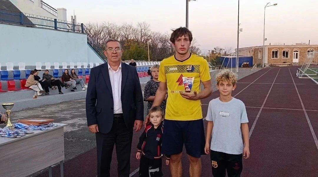 Завершился пятый сезон футбольного турнира «Вечерняя Лига — 2026», проходившего в формате 88. Ещё один сезон подарил нам множество ярких матчей, красивых голов, зрелищных комбинаций и настоящих футбольных эмоций! Завершился пятый сезон футбольного турнира «Вечерняя Лига — 2026», проходившего в формате 88. Ещё один сезон подарил нам множество ярких матчей, красивых голов, зрелищных комбинаций и настоящих футбольных эмоций!