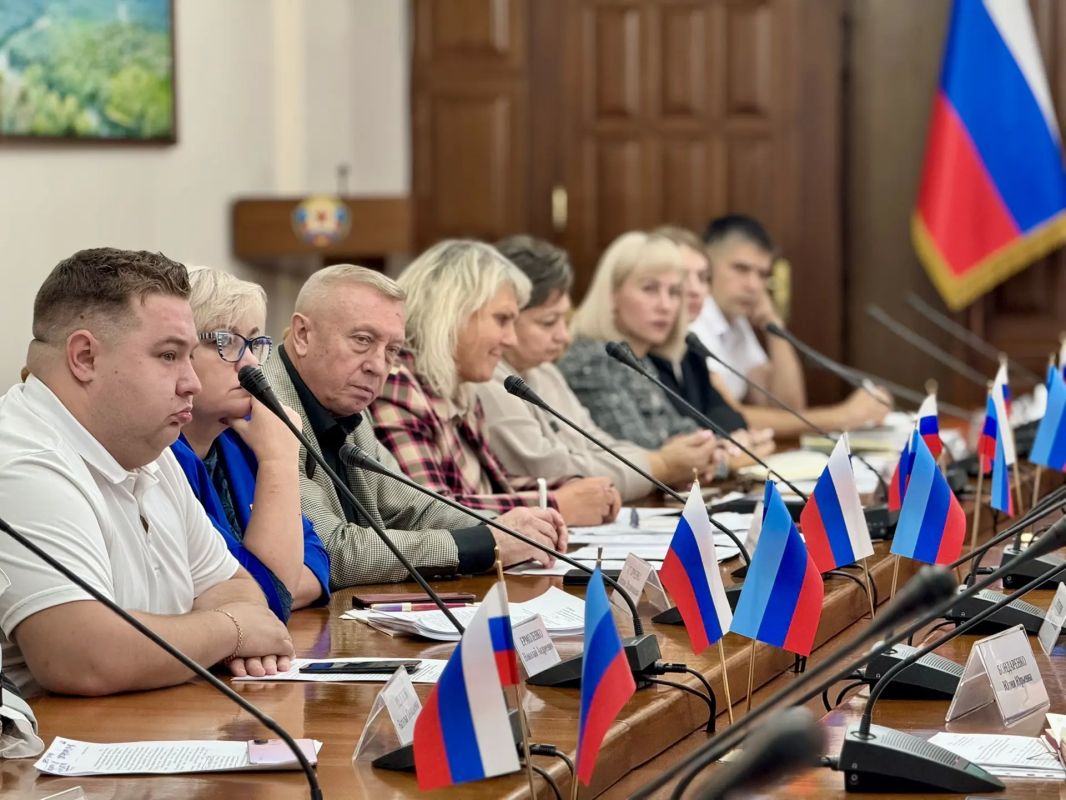 Иван Кусов: Сегодня провёл заседание Республиканской комиссии по делам несовершеннолетних и защите их прав Иван Кусов: Сегодня провёл заседание Республиканской комиссии по делам несовершеннолетних и защите их прав