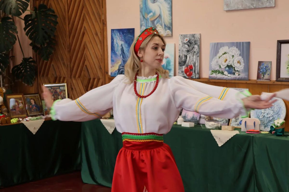 В Роскошном отметили День посёлка В Роскошном отметили День посёлка