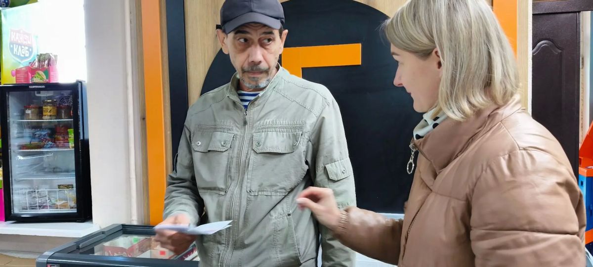 Акция «Правовой ликбез». Сотрудники Дома культуры им. Ленина пгт Новодарьевка провели социально-просветительскую акцию «Правовой ликбез» Акция «Правовой ликбез». Сотрудники Дома культуры им. Ленина пгт Новодарьевка провели социально-просветительскую акцию «Правовой ликбез»