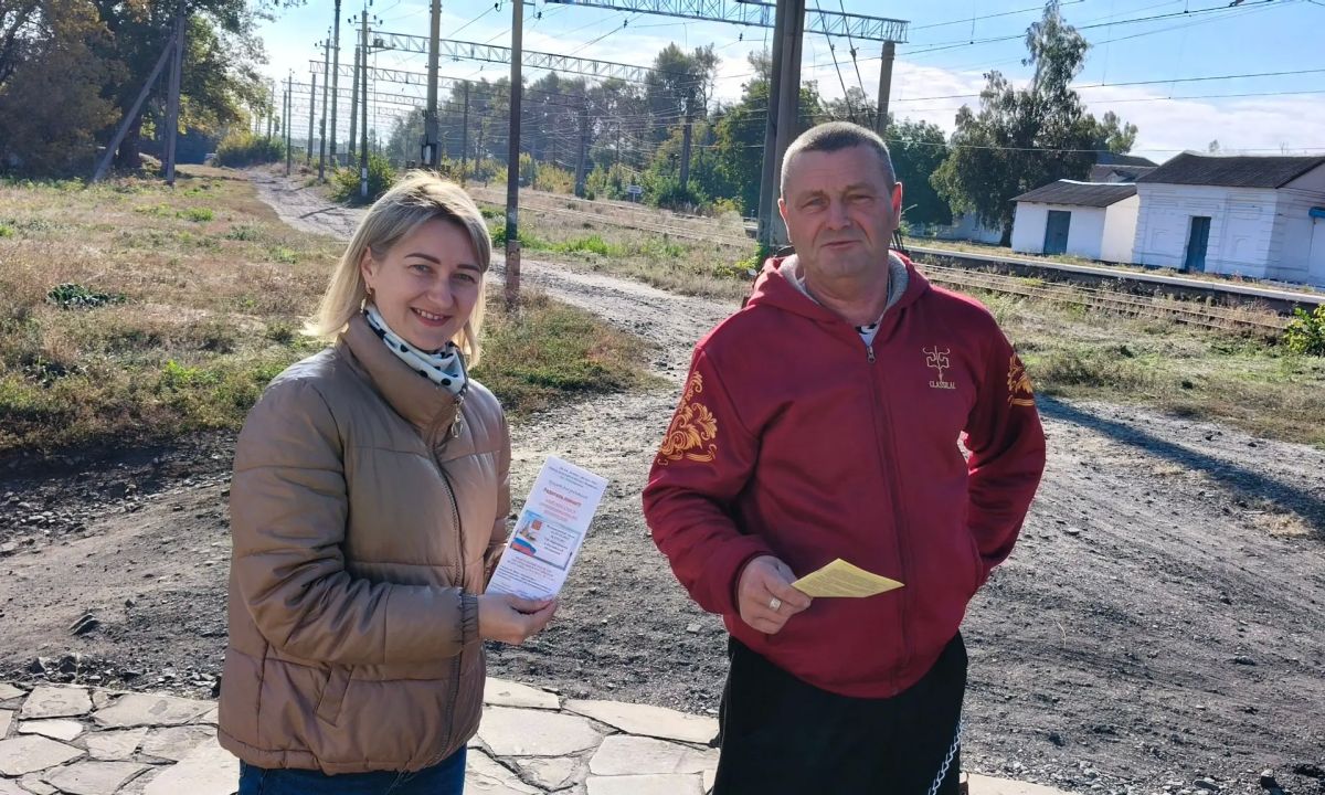 Акция «Правовой ликбез». Сотрудники Дома культуры им. Ленина пгт Новодарьевка провели социально-просветительскую акцию «Правовой ликбез» Акция «Правовой ликбез». Сотрудники Дома культуры им. Ленина пгт Новодарьевка провели социально-просветительскую акцию «Правовой ликбез»
