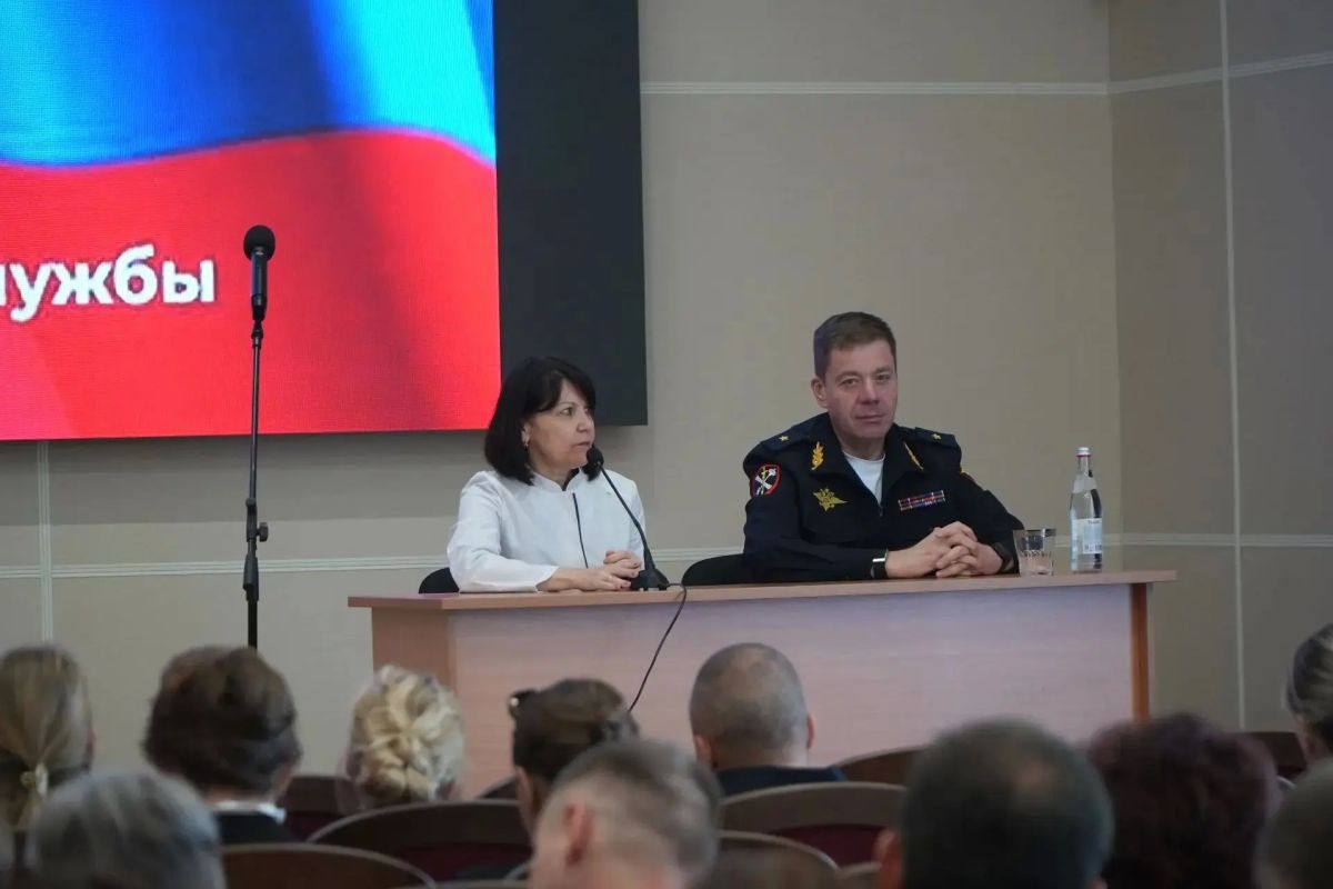 В региональном МВД наградили медицинских работников В региональном МВД наградили медицинских работников