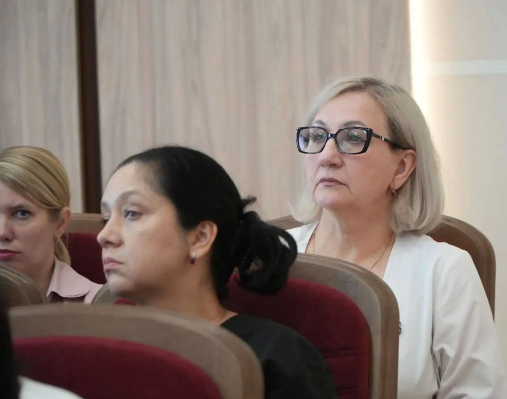 В региональном МВД наградили медицинских работников В региональном МВД наградили медицинских работников