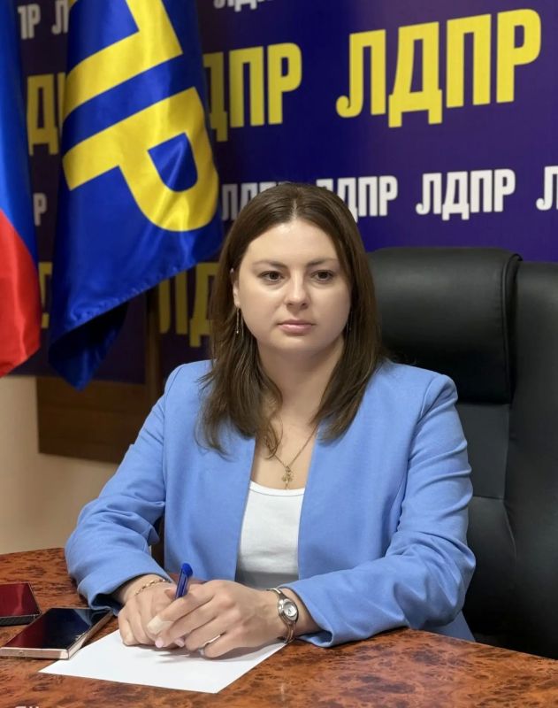 Галина Дуброва: Вместе с коллегами по партии встретились с депутатом Государственной Думы от ЛДПР Дмитрием Жирковым