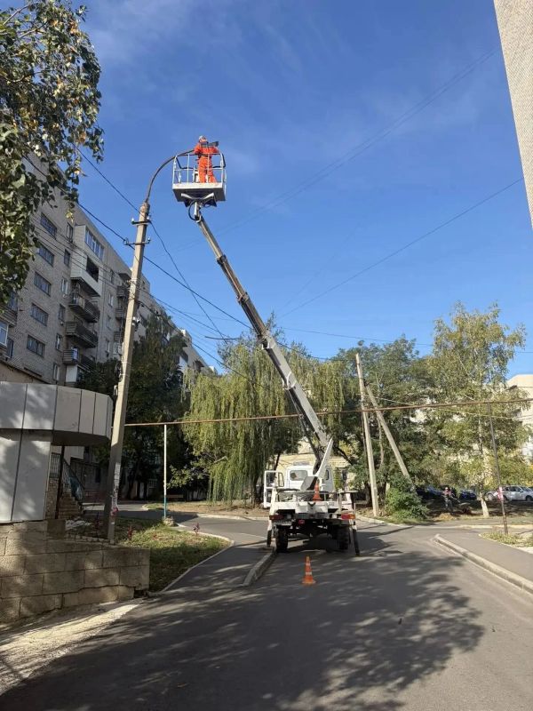 В Краснодонском округе продолжаются работы по благоустройству В Краснодонском округе продолжаются работы по благоустройству