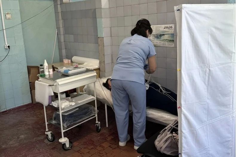 ОБЗОР ПРЕССЫ «ВОСТОЧНЫЙ ЭКСПРЕСС»: «Нас ждут большие перемены» ОБЗОР ПРЕССЫ «ВОСТОЧНЫЙ ЭКСПРЕСС»: «Нас ждут большие перемены»