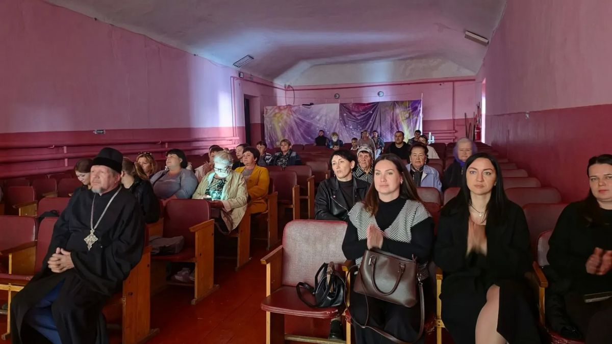 В пгт Нагольно-Тарасовка отметили день улицы "Здесь Родины моей начало" В пгт Нагольно-Тарасовка отметили день улицы "Здесь Родины моей начало"