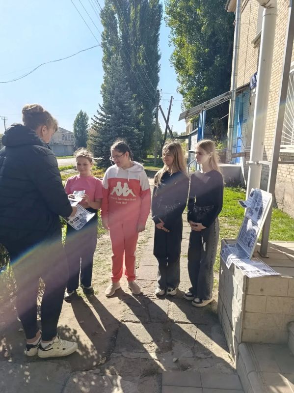 В учреждениях культуры Меловского муниципального округа состоялась серия мероприятий, направленных на сохранение и укрепление традиционных российских духовно-нравственных ценностей В учреждениях культуры Меловского муниципального округа состоялась серия мероприятий, направленных на сохранение и укрепление традиционных российских духовно-нравственных ценностей
