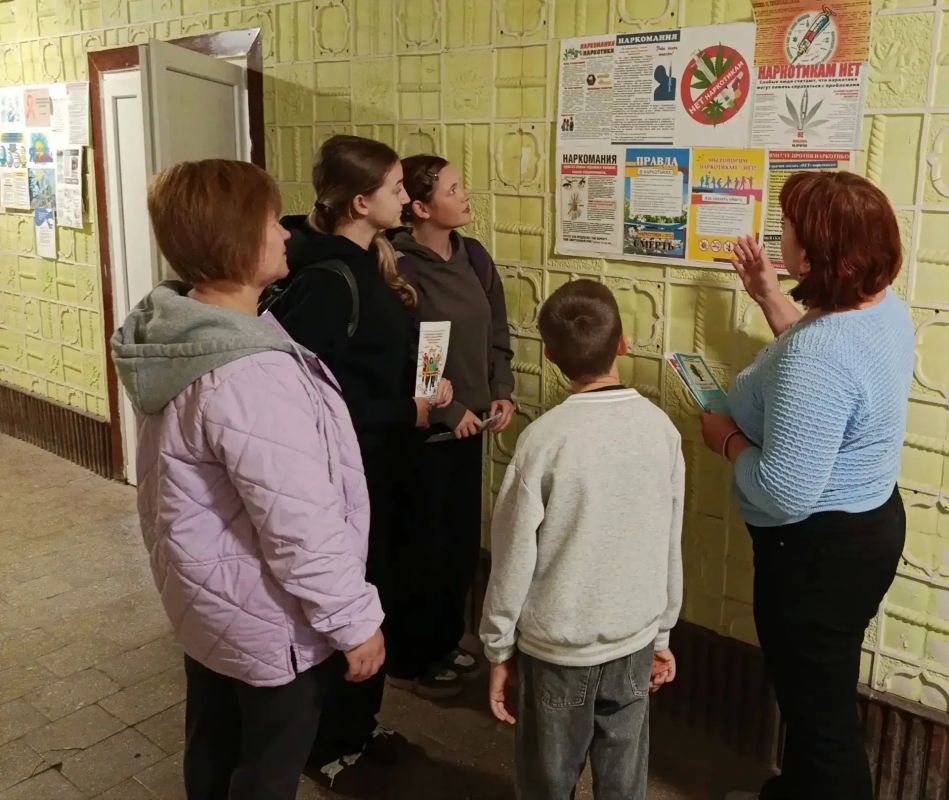 В учреждениях культуры Меловского муниципального округа состоялась серия мероприятий, направленных на сохранение и укрепление традиционных российских духовно-нравственных ценностей В учреждениях культуры Меловского муниципального округа состоялась серия мероприятий, направленных на сохранение и укрепление традиционных российских духовно-нравственных ценностей