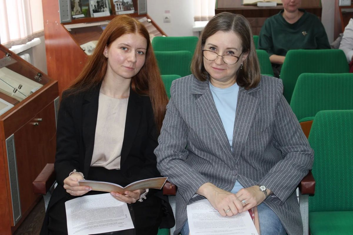 В Госархиве ЛНР открылась II Межрегиональная научно-практическая конференция «Архив и историко-документальное наследие России» В Госархиве ЛНР открылась II Межрегиональная научно-практическая конференция «Архив и историко-документальное наследие России»