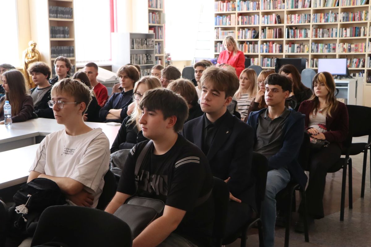 «Не человек-учебник»: в Луганске показали фильм о создателе системы обучения русскому языку как иностранному «Не человек-учебник»: в Луганске показали фильм о создателе системы обучения русскому языку как иностранному